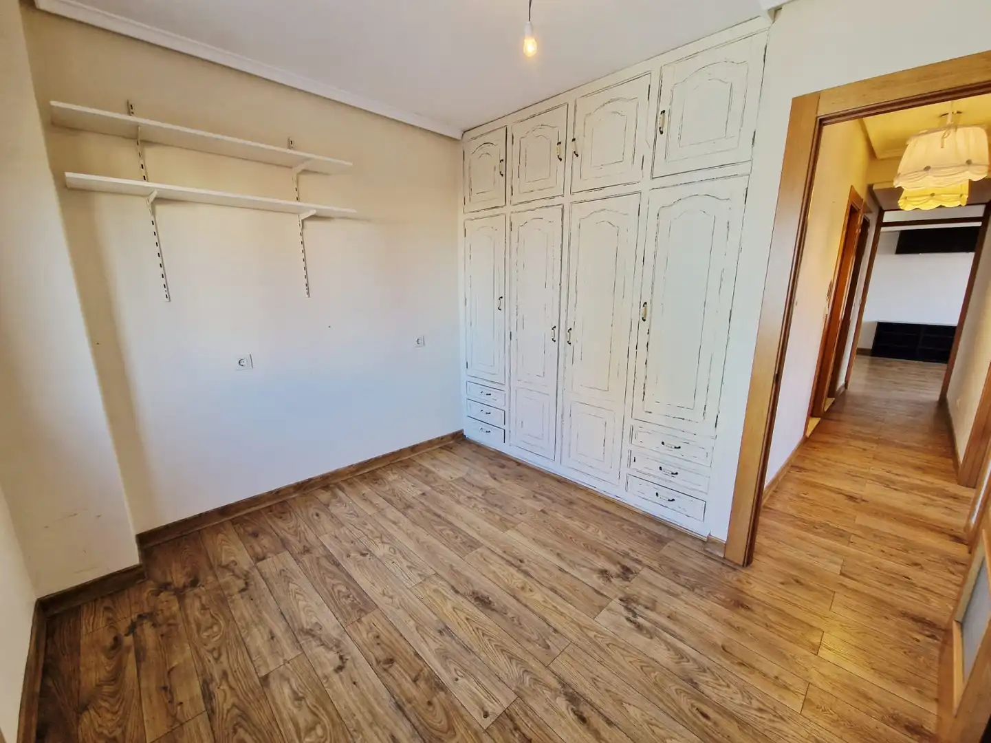 Habitación de Piso en venta en Avilés con Calefacción