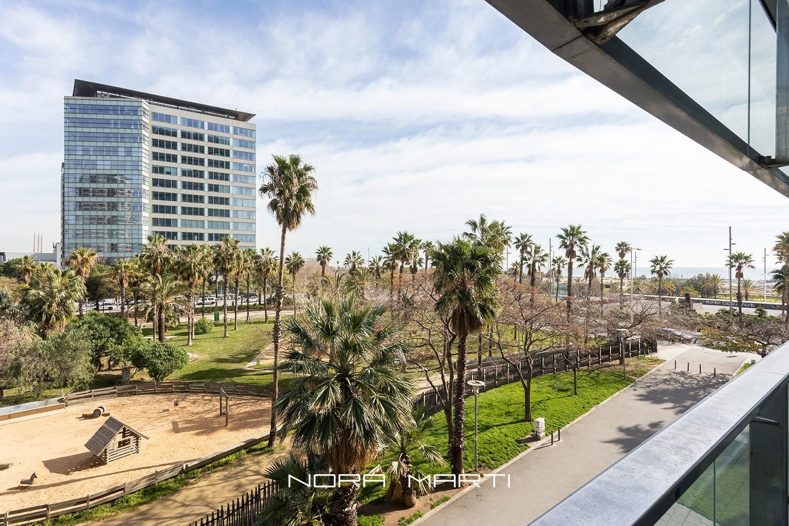 Terraza de Piso en venta en  Barcelona Capital con Aire acondicionado, Calefacción y Jardín privado