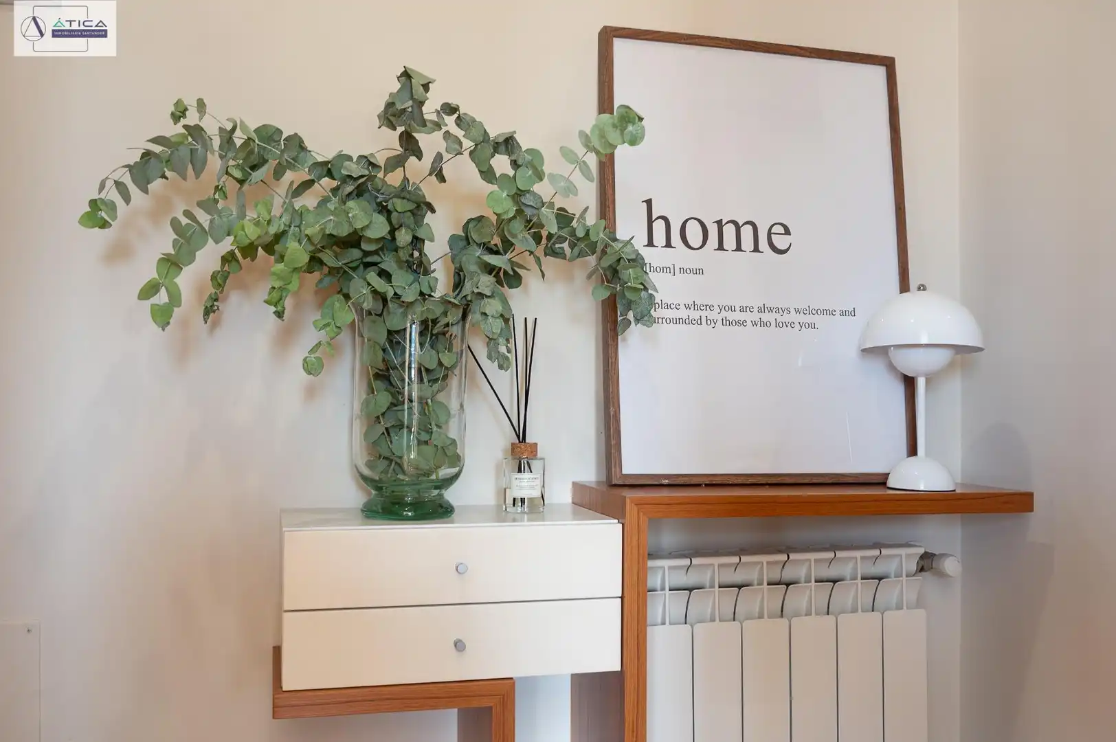 Wohnzimmer von Dachboden zum Verkauf in Santander mit Heizung, Privatgarten und Parkett