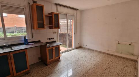 Foto 4 de Casa adosada en venta en Montcada Centre - La Ribera, Montcada i Reixac