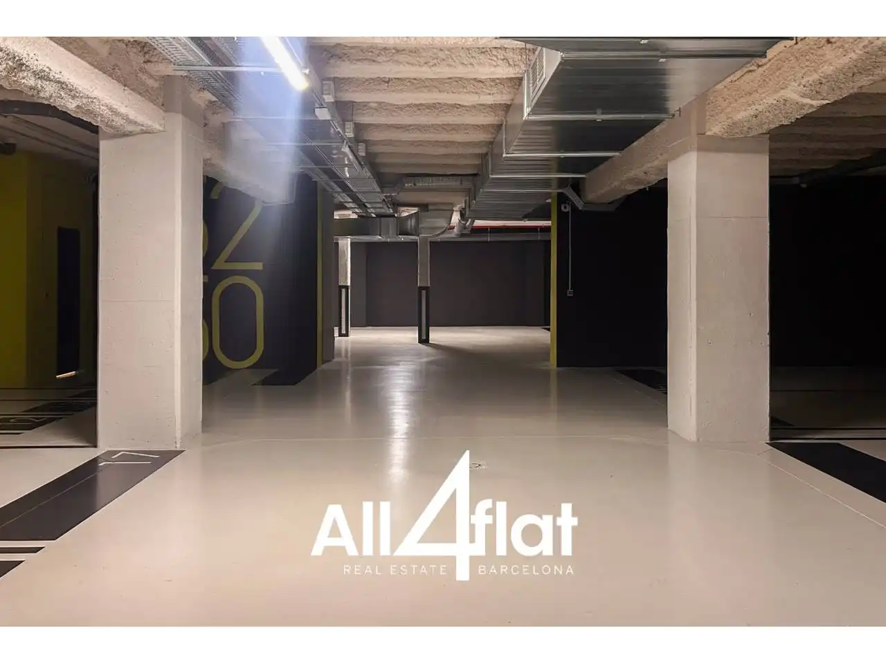 Exterior view of Flat for rent in Barcelona  with Air Conditioner, Heating and Furnished