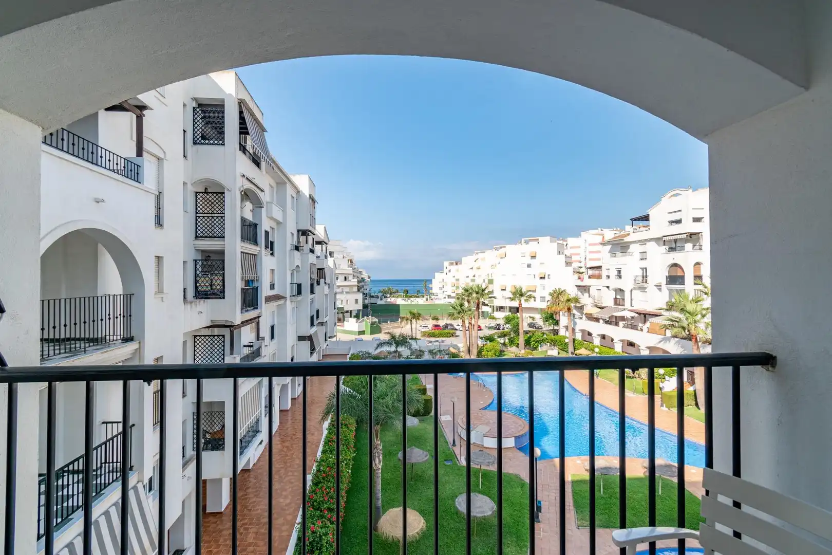 Exterior view of Flat for sale in Salobreña  with Private garden, Terrace and Furnished