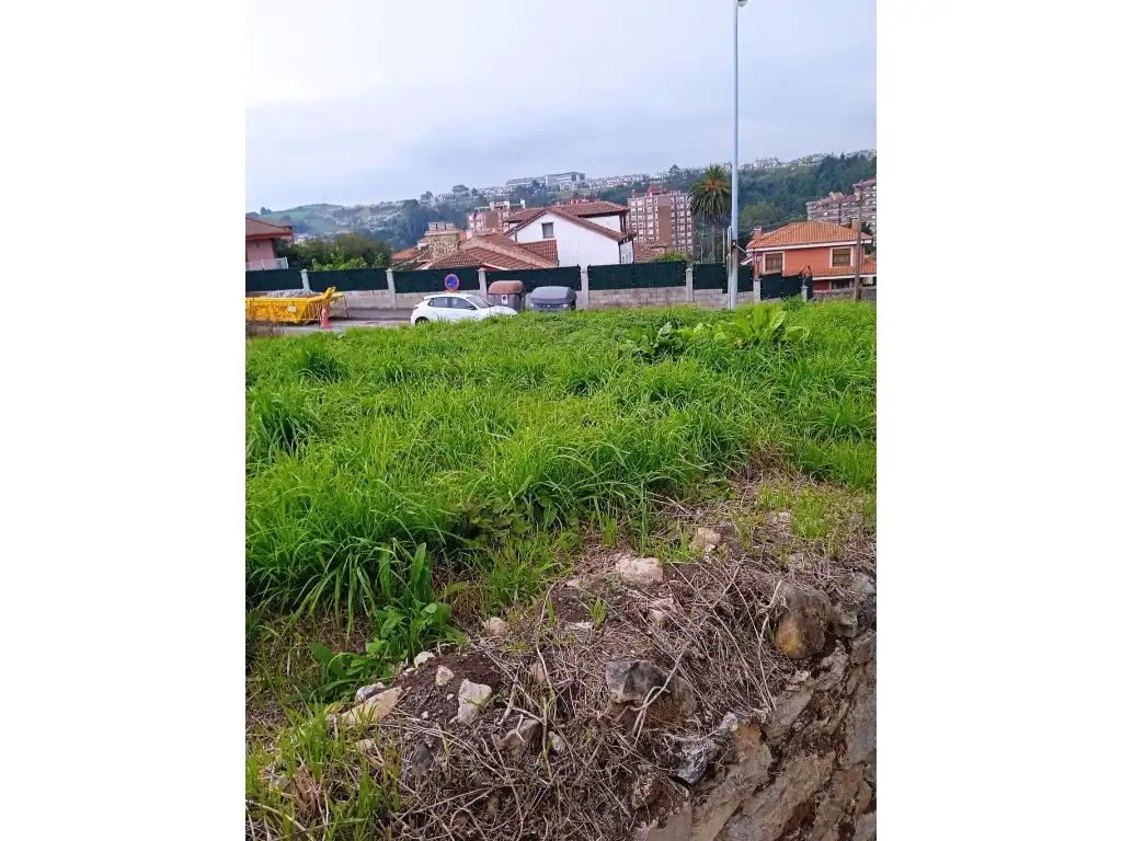 Residential land for sale in Calle Bernardino Guardado, imagen 2
