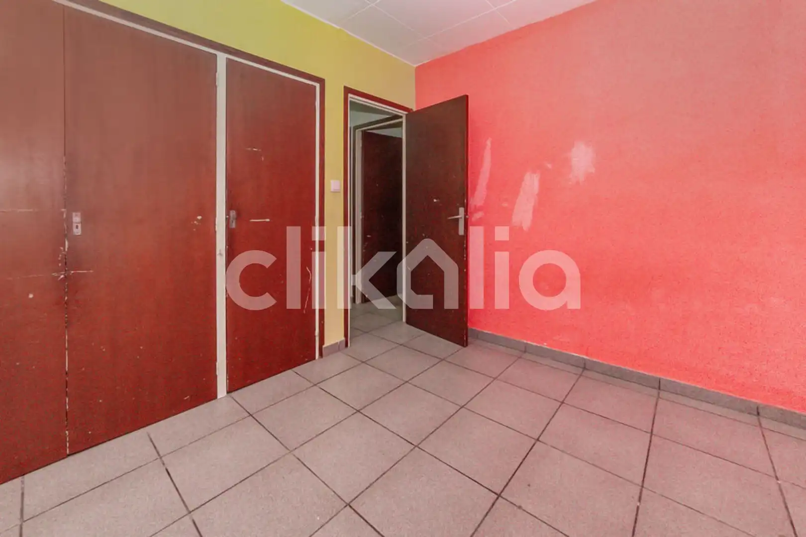 Piso en venta en Vic con Calefacción, Terraza y Trastero