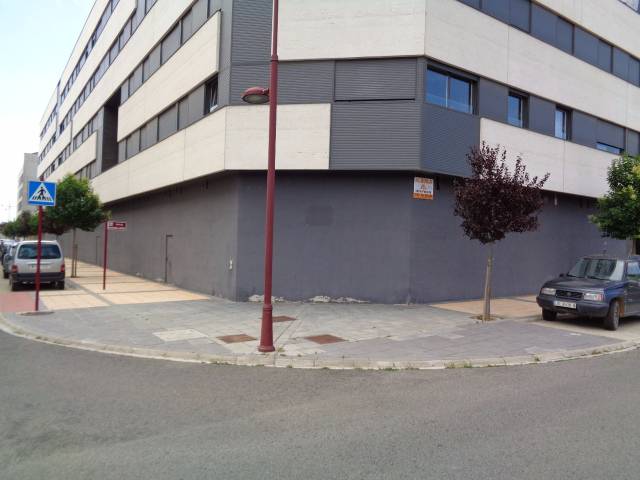 Local comercial en Alquiler en Haro