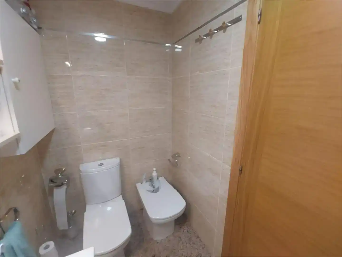 Bany de Pis en venda en O Vicedo  amb Piscina i Balcó