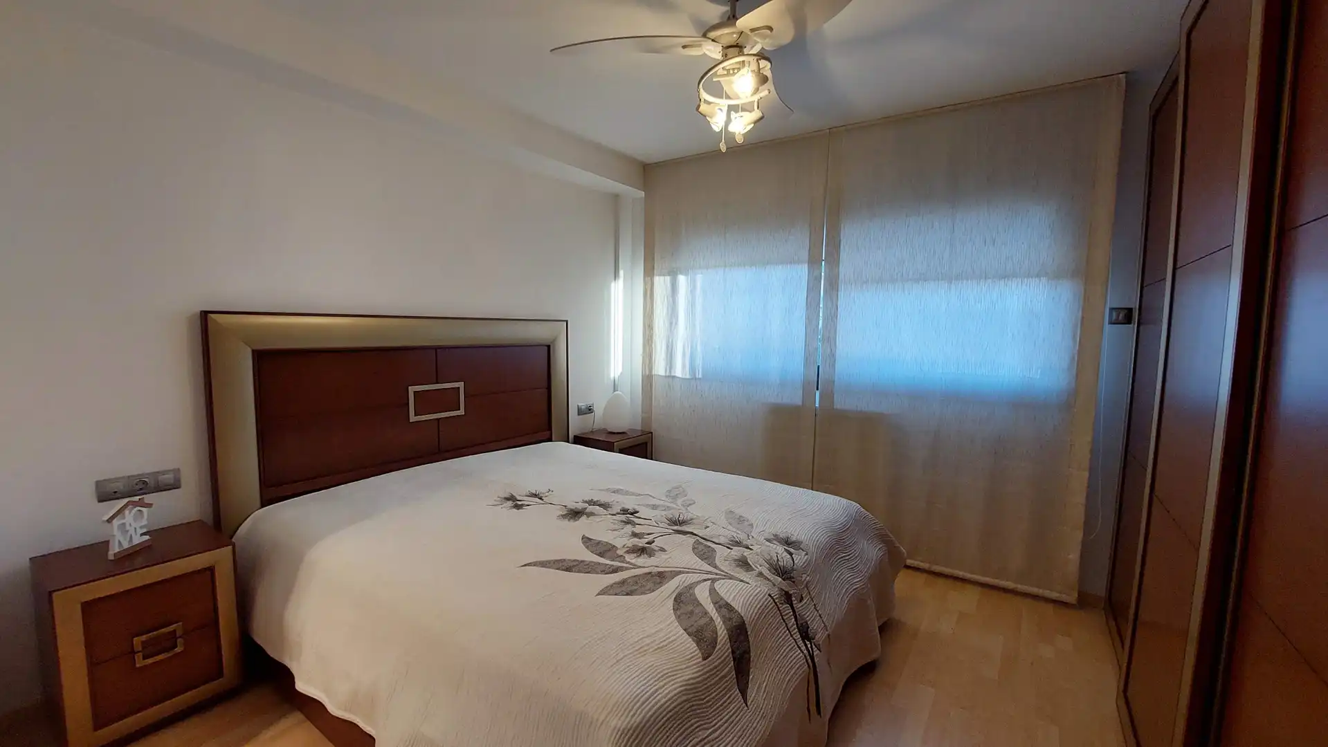 Habitación de Casa adosada en venta en Salou con Aire acondicionado, Calefacción y Jardín privado