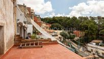 Vista exterior de Casa o xalet en venda en  Barcelona Capital amb Terrassa i Balcó