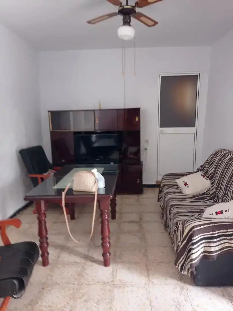 Sala d'estar de Planta baixa en venda en Puebla de Guzmán amb Traster, Moblat i Rentadora