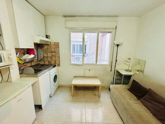 Dormitori de Estudi en venda en  Madrid Capital