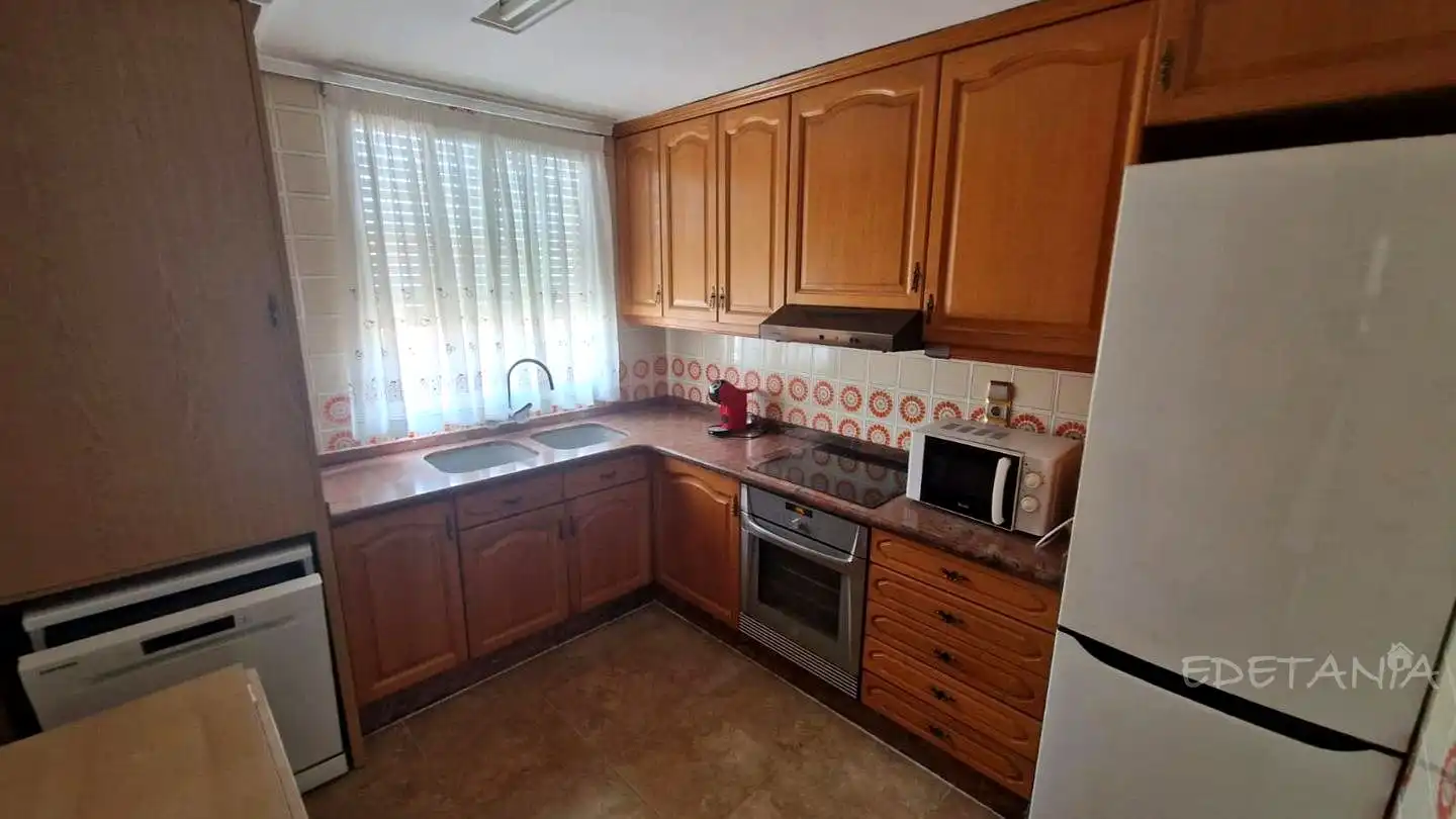 Kitchen of Flat for rent in Alfara del Patriarca  with Furnished