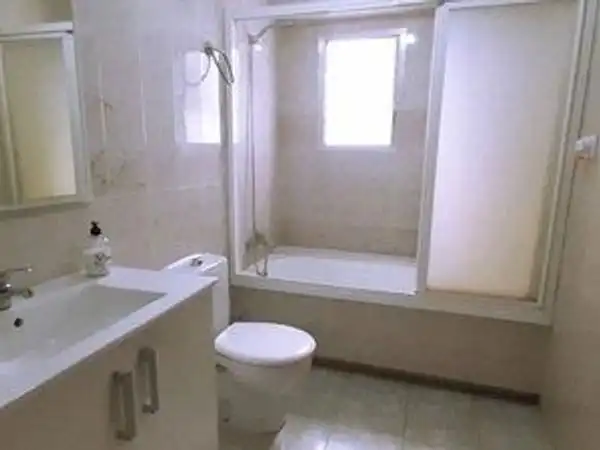 Bathroom of Flat for sale in Valencia