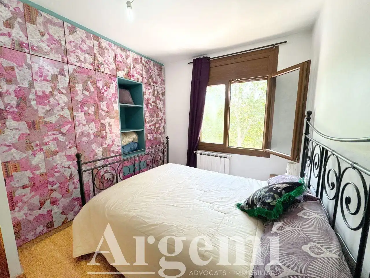 Habitación de Casa adosada en venta en Palau-solità i Plegamans con Calefacción, Jardín privado y Trastero