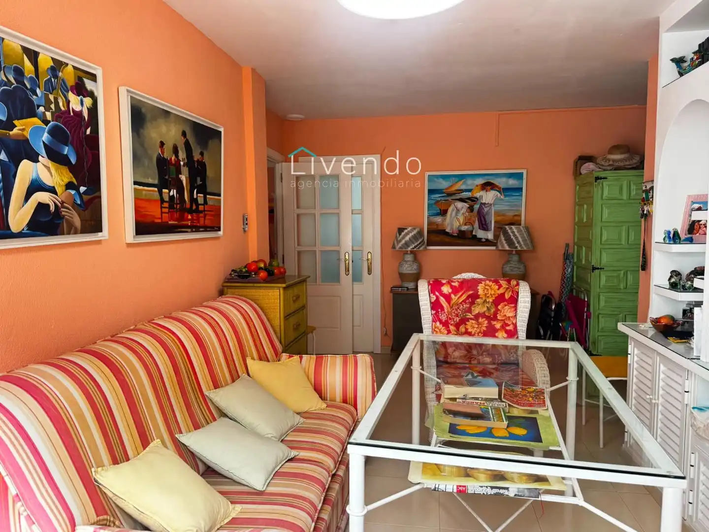 Sala d'estar de Pis en venda en Conil de la Frontera amb Terrassa i Moblat
