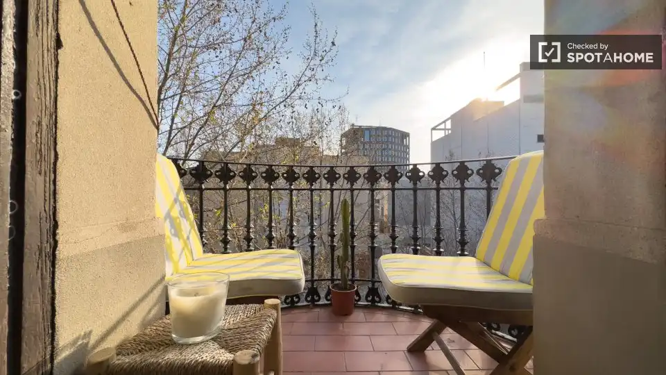 Room in Barcelona, Barcelona