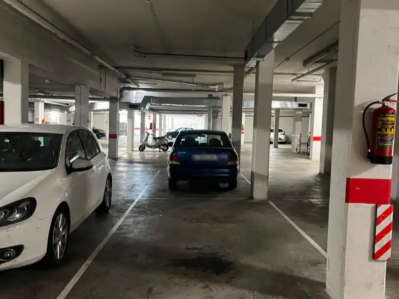 Parking de Garaje de alquiler en Zaragoza
