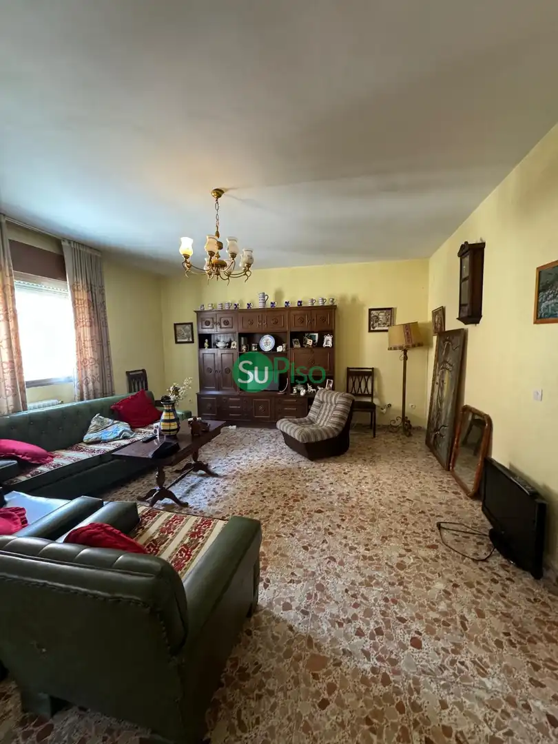 Casa adosada en venta en Avenida Rufino Rubio, 9, Yeles