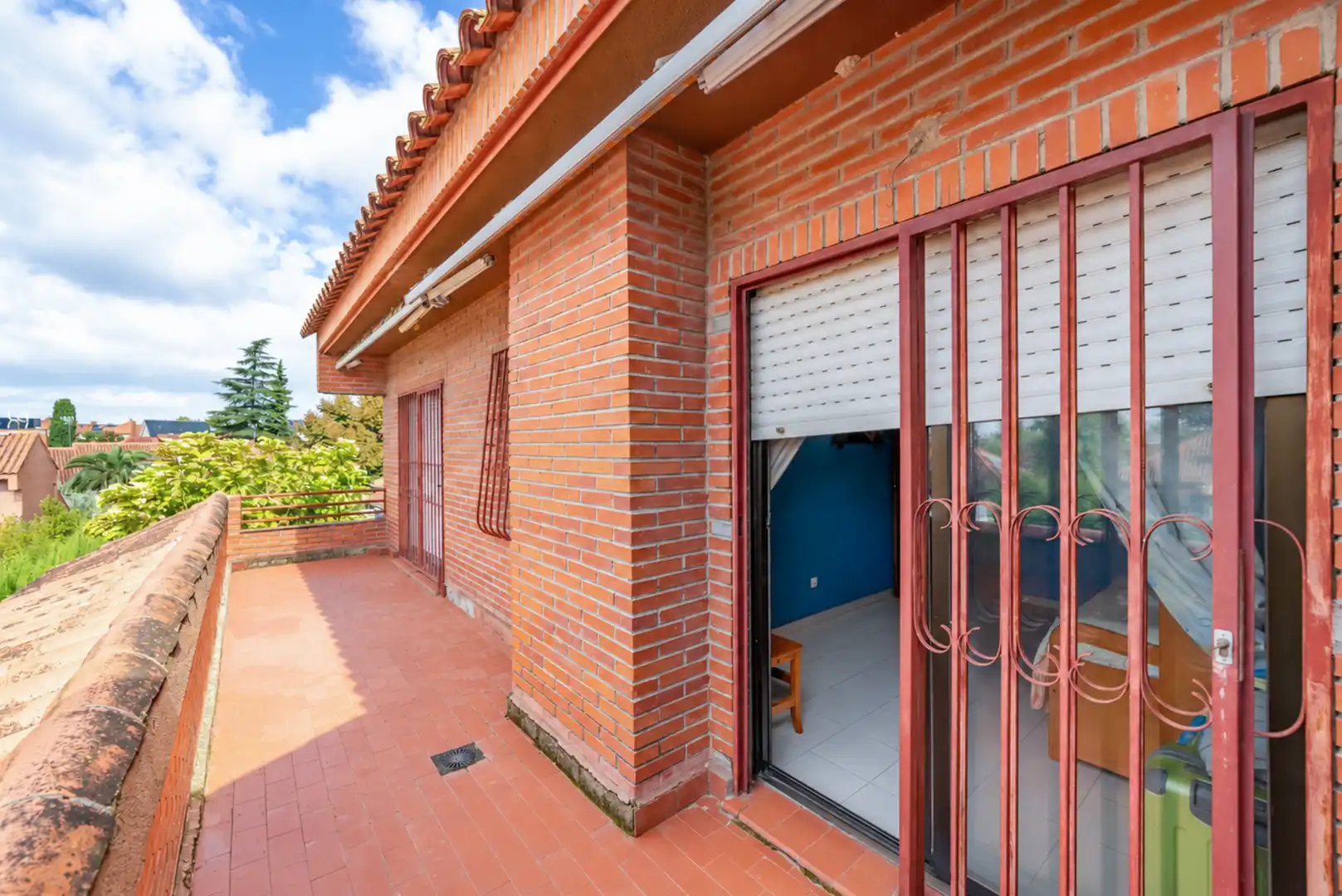 Vista exterior de Casa o xalet en venda en Urbanizaciones