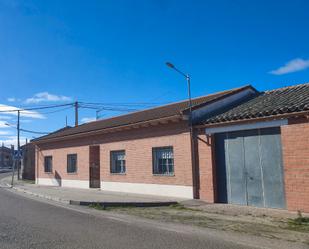 Vista exterior de Casa o xalet en venda en Fuente el Sol amb Calefacció, Moblat i Forn