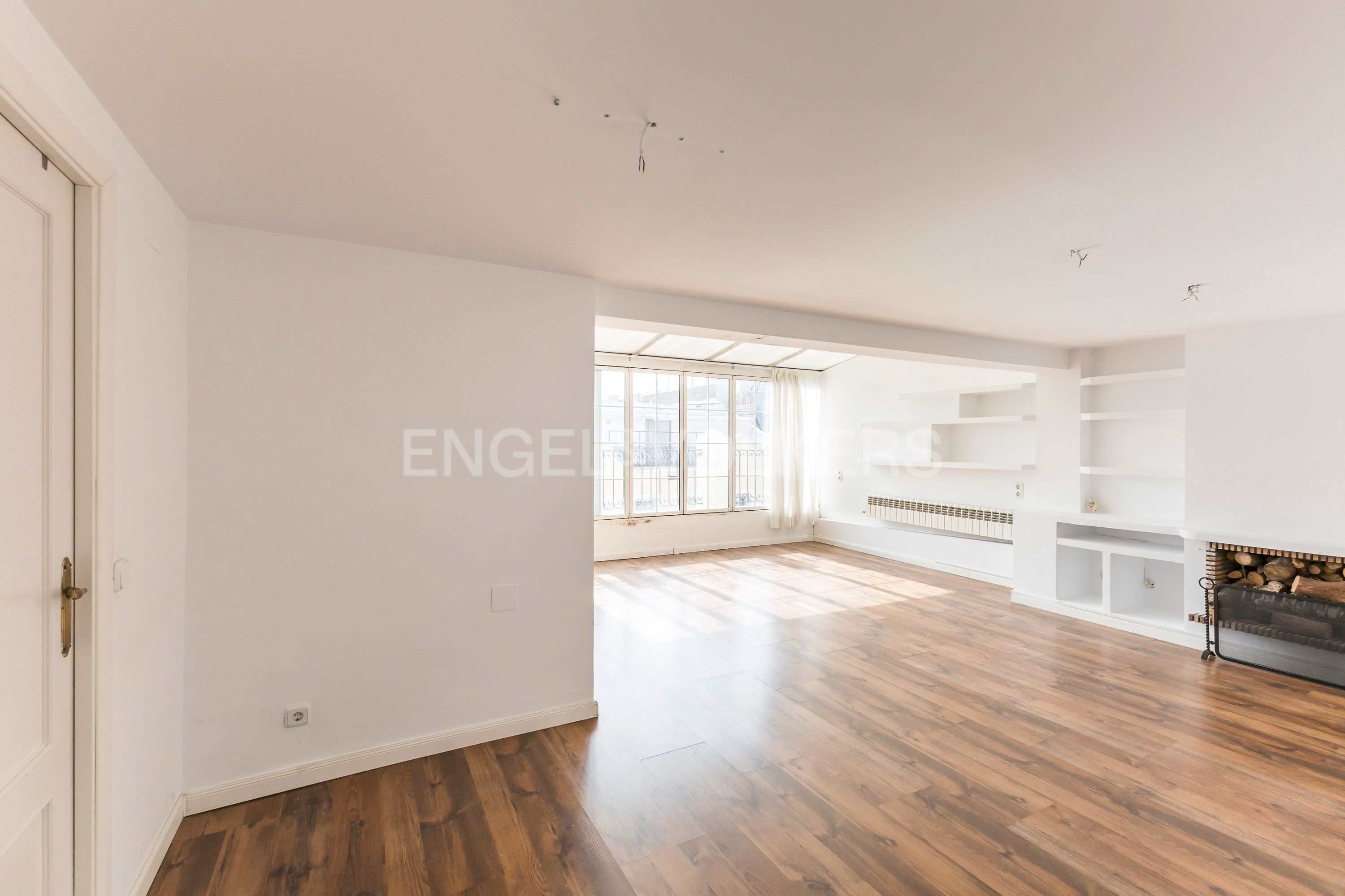 Sala d'estar de Àtic de lloguer en  Madrid Capital amb Aire condicionat, Calefacció i Terrassa