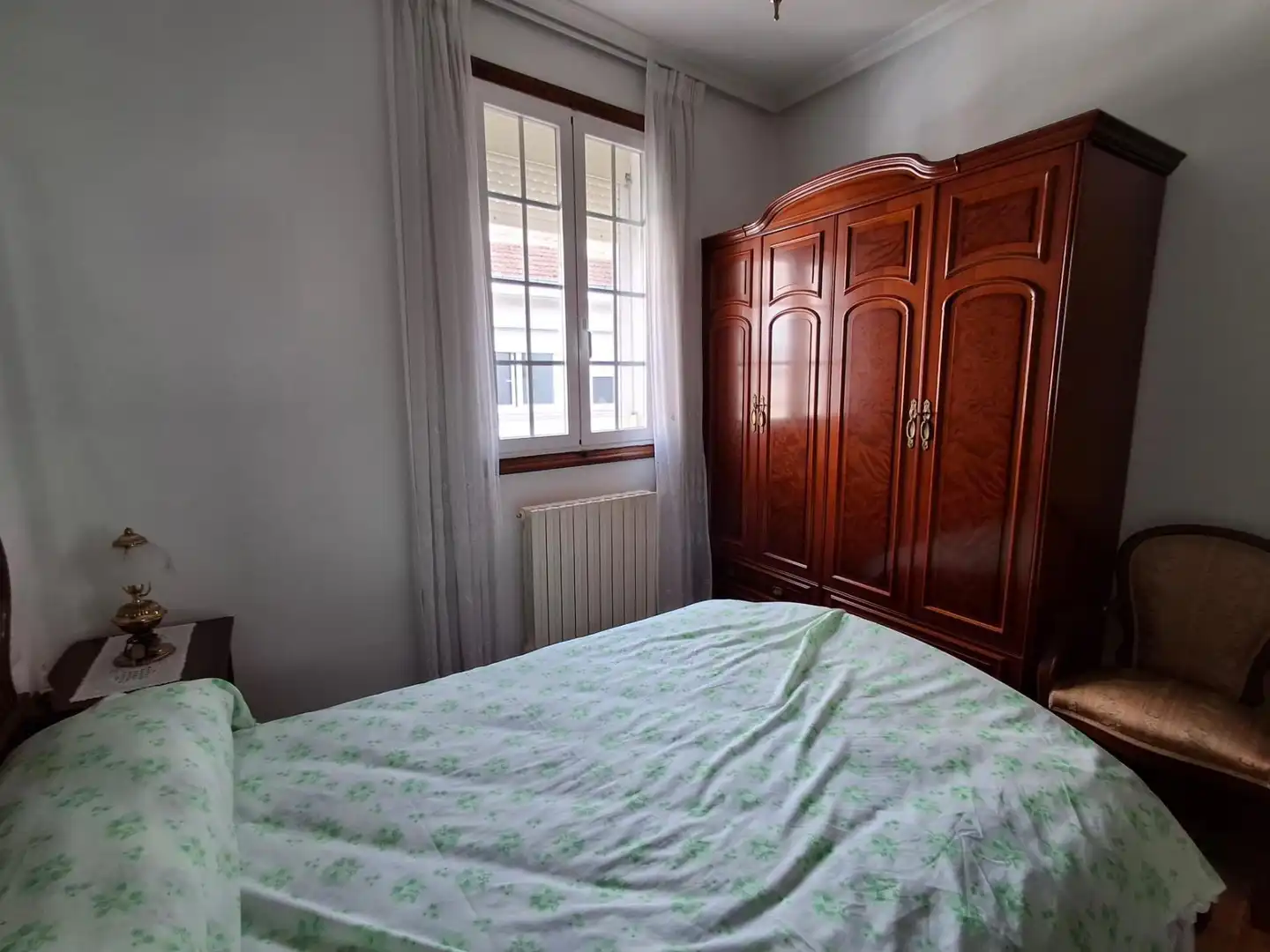 Dormitori de Casa o xalet en venda en Ourense Capital  amb Moblat