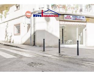 Vista exterior de Local en venda en Viladecans amb Alarma