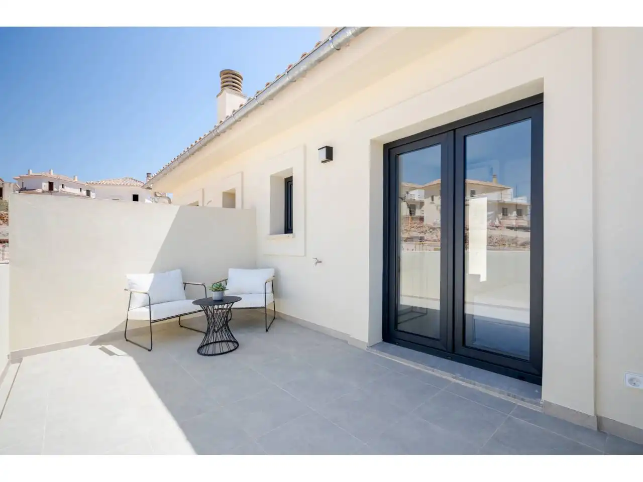 Casa pareada con piscina en venta en Calle Castellot 1, imagen 5