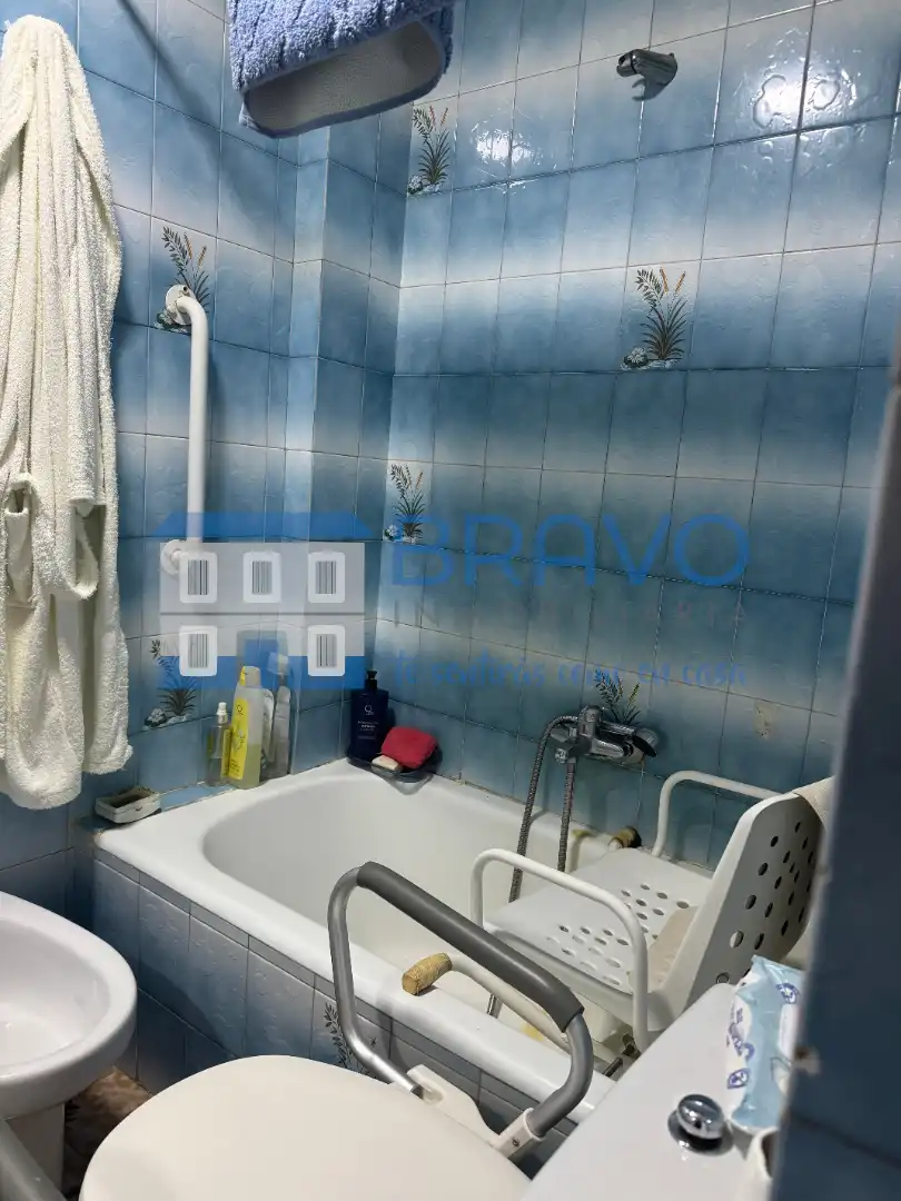 Bathroom of Flat for sale in Don Benito, Badajoz