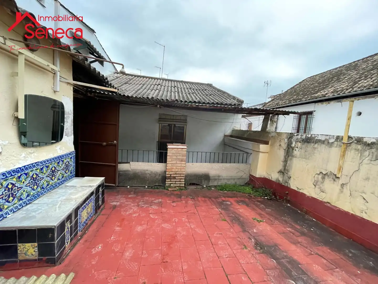 Vista exterior de Casa o xalet en venda en Córdoba amb Terrassa i Traster