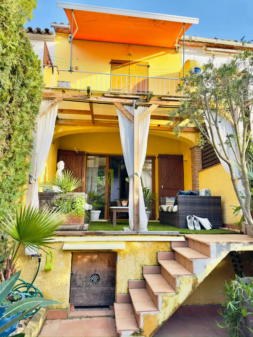 Terraza de Casa adosada en venta en L'Estartit con Aire acondicionado, Calefacción y Jardín privado