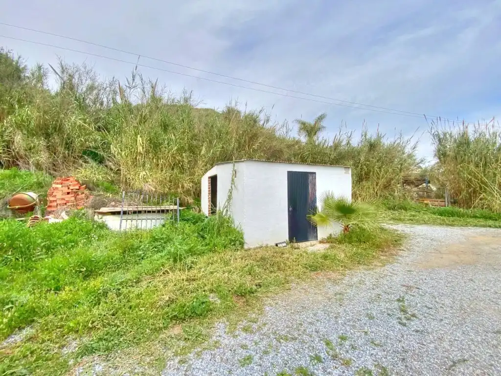 Houses for sale in Benajarafe