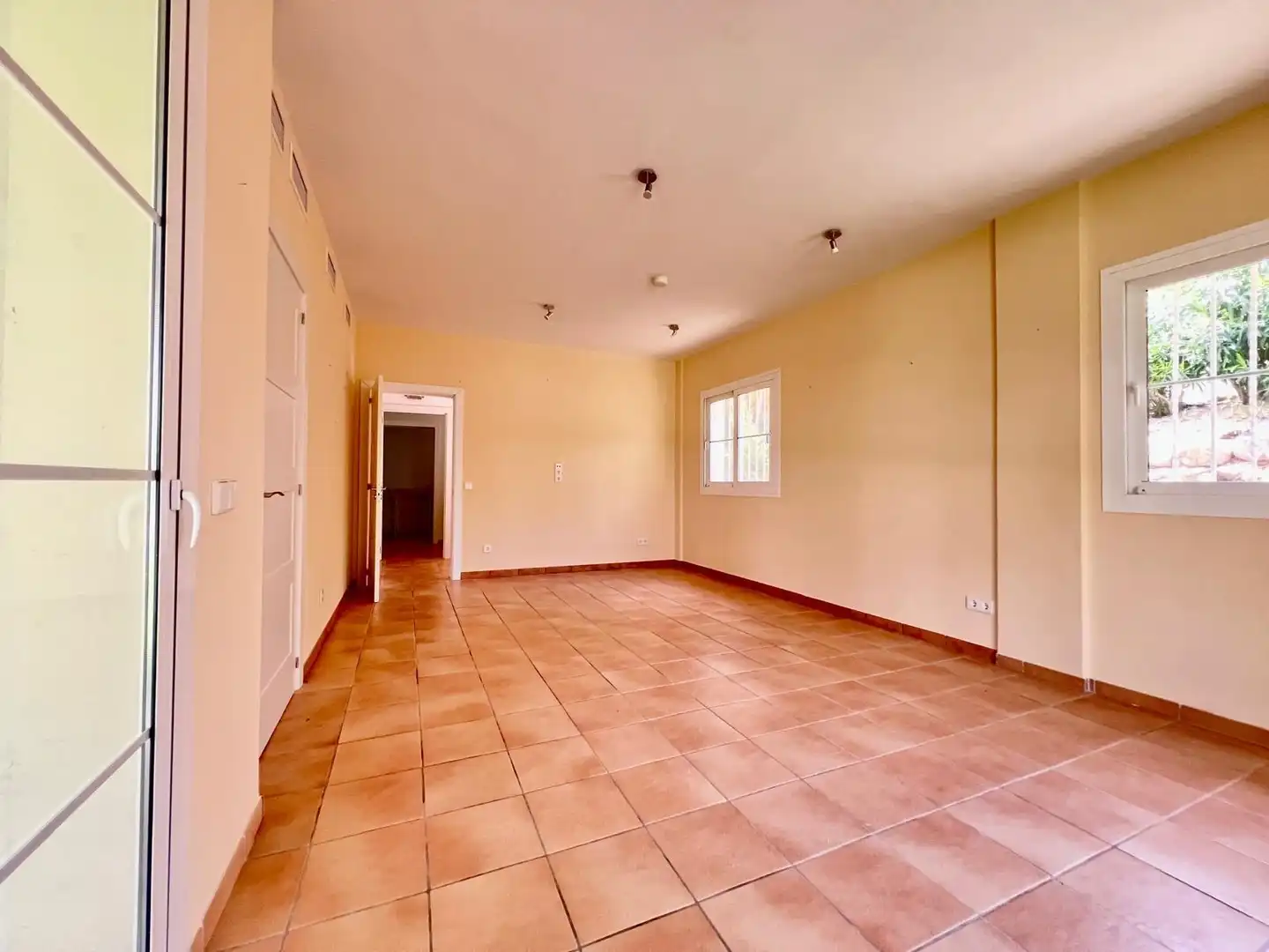 Living room of Houses for sale in Calvià  with Air Conditioner, Terrace and Swimming Pool