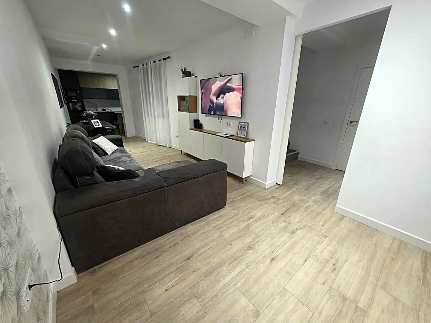 Sala d'estar de Casa adosada en venda en Córdoba amb Aire condicionat, Terrassa i Traster