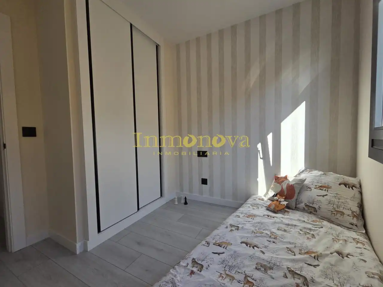 Schlafzimmer von Wohnung zum Verkauf in Ribeira mit Heizung