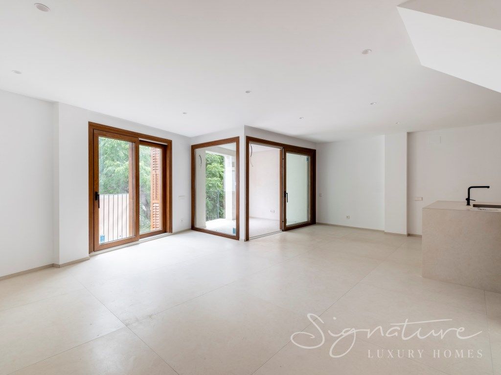 Living room of Attic for sale in Sant Cugat del Vallès  with Air Conditioner and Heating