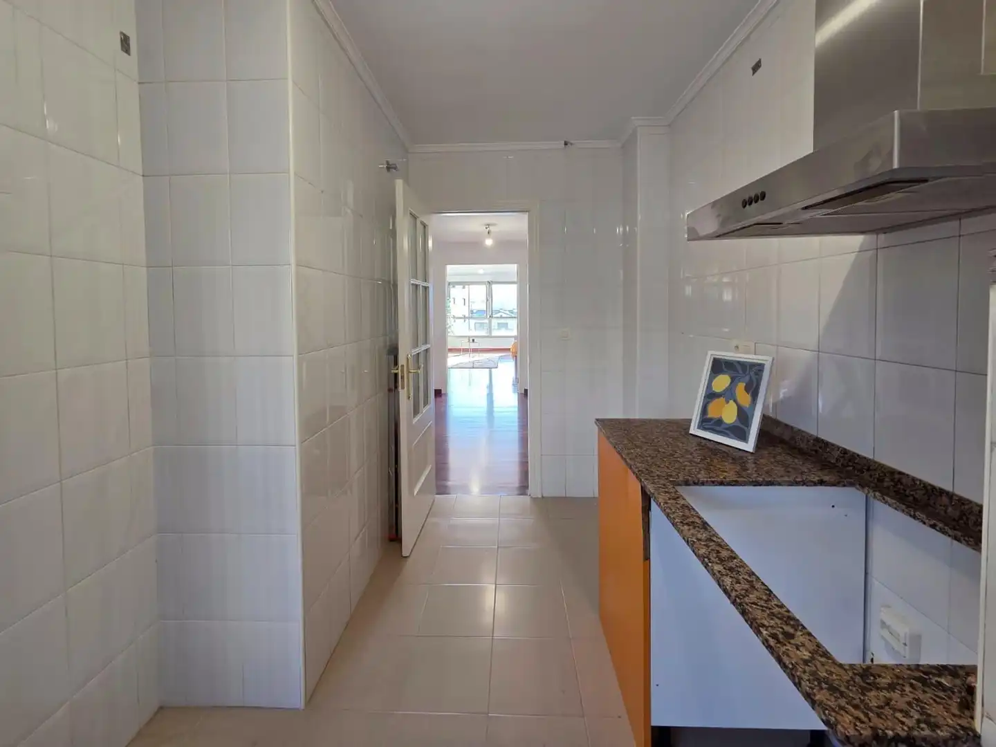 Küche von Wohnung zum Verkauf in Santander mit Heizung, Privatgarten und Parkett