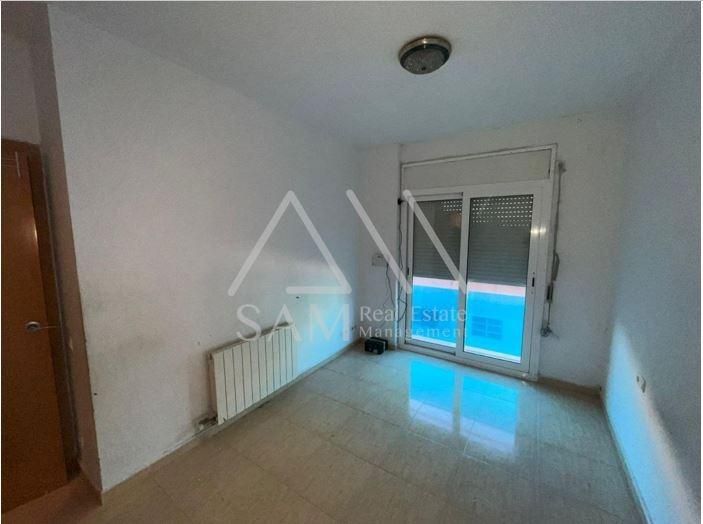 Flat for sale in Manresa  with Balcony