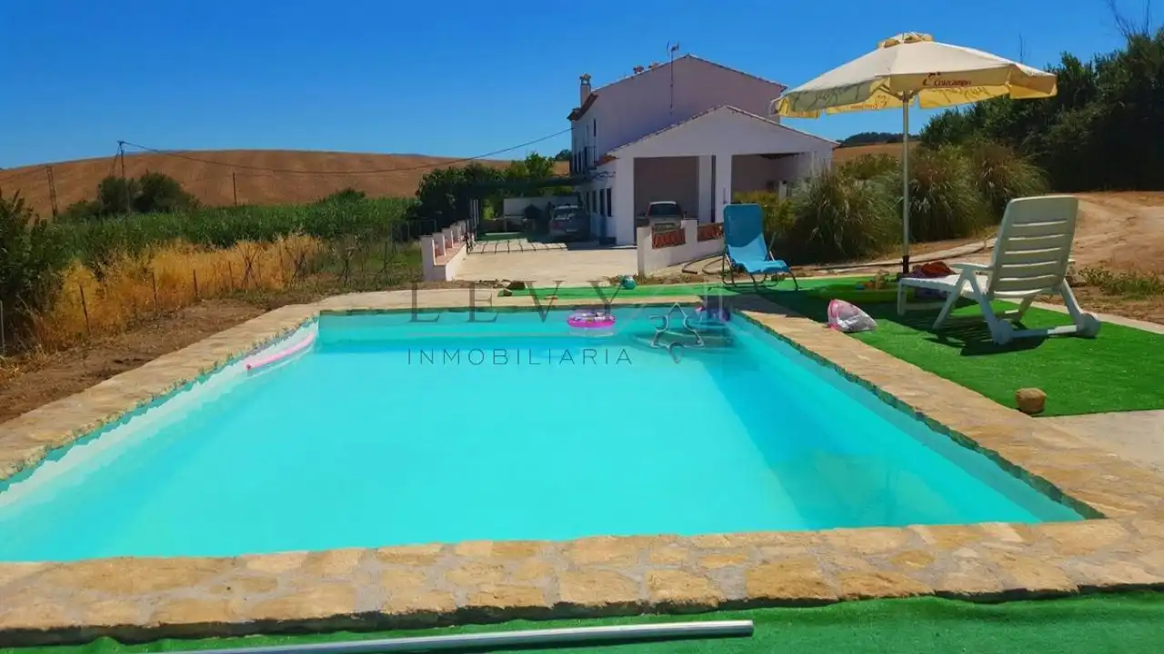 Casa con piscina in vendita a Centro, imagen 2