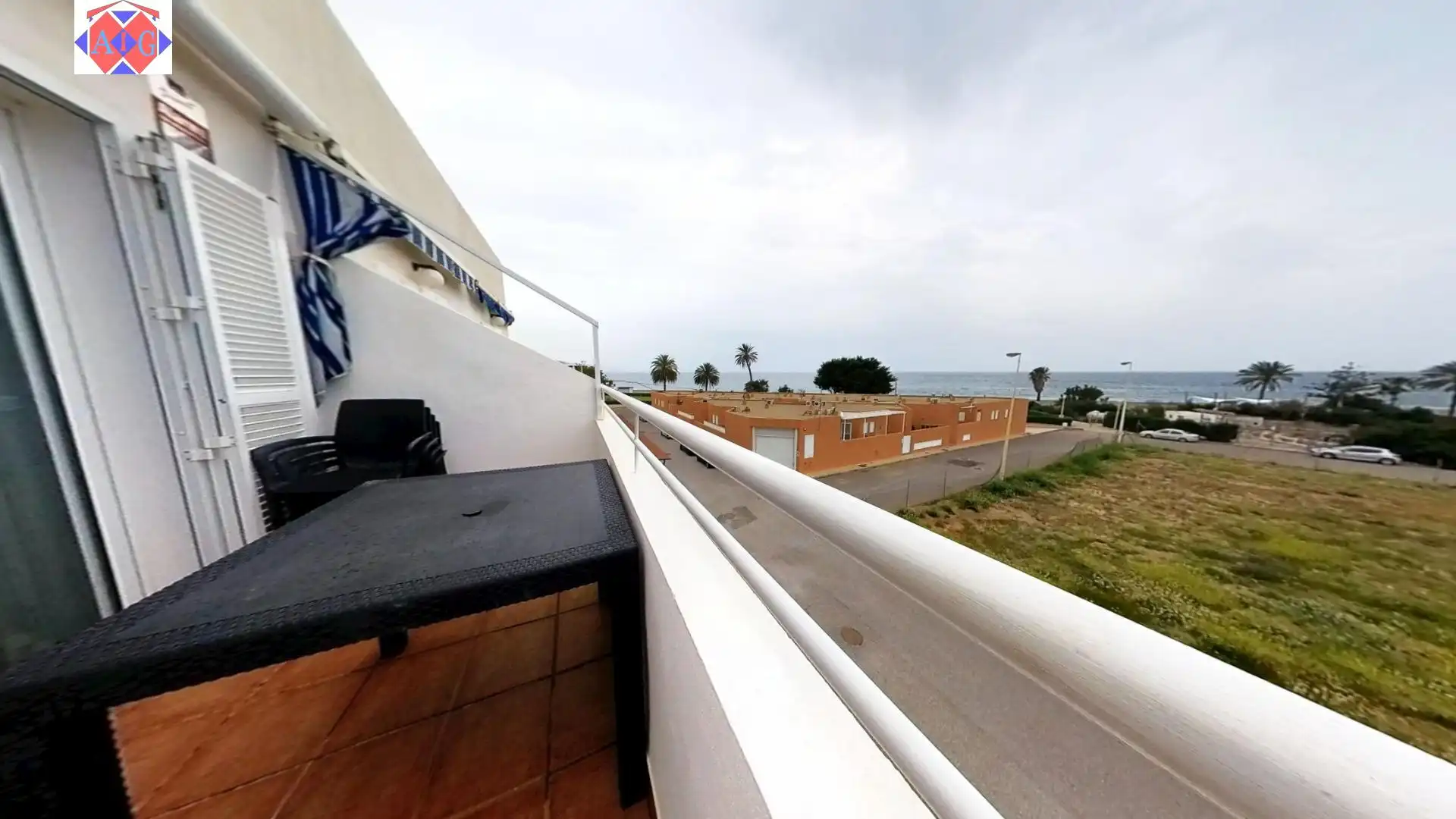 Terrasse von Dachboden zum Verkauf in Lújar mit Klimaanlage, Terrasse und Möbliert