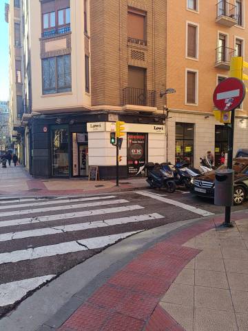 Local comercial en Alquiler en De San Vicente De Paúl, 9 en Alfonso