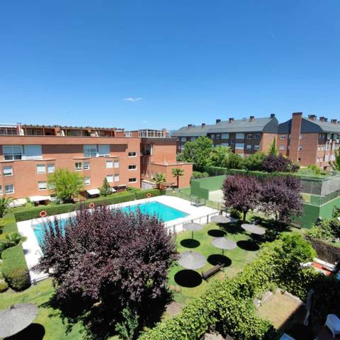 Piso en Venta en Calle Jacinto Benavente, 12 en Parque Empresarial