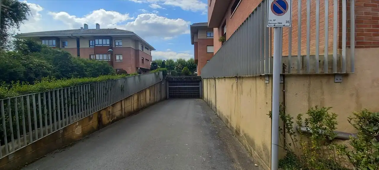 Parking de Garaje en venta en Loiu