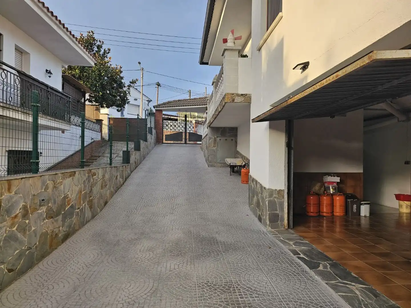 Vista exterior de Casa o chalet en venta en Lliçà d'Amunt con Aire acondicionado, Calefacción y Jardín privado