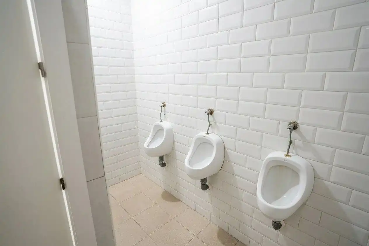 Baño de Local en venta en Guadiana, Badajoz