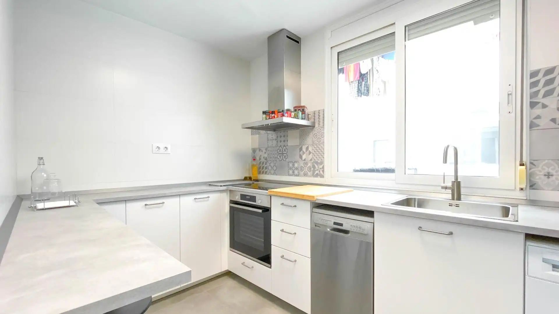 Kitchen of Flat for rent in Santander  with Heating and Furnished