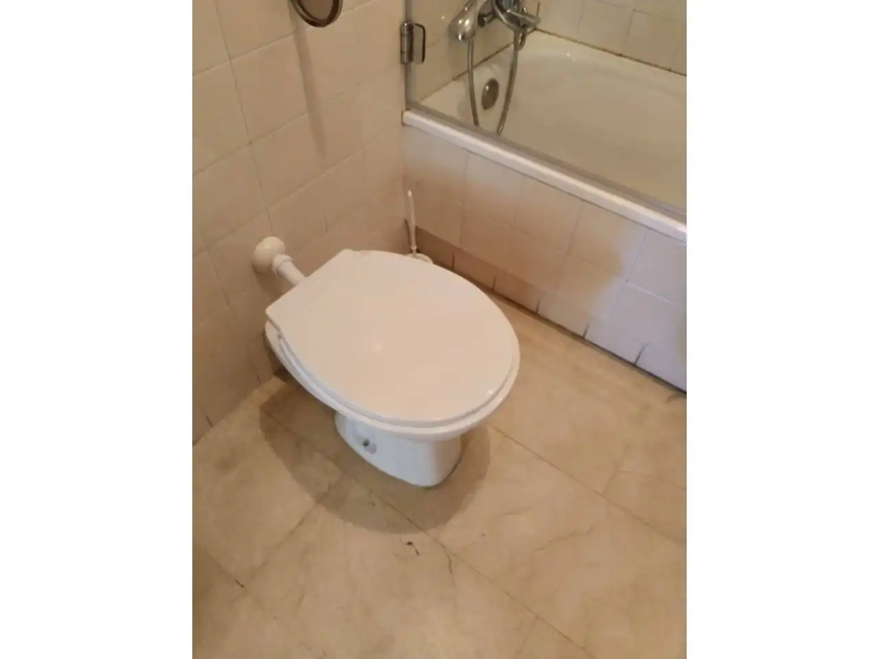 Bathroom of Flat for rent in Burgos  with Heating, Parquet flooring and Terrace