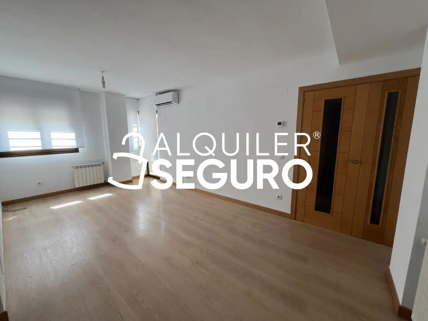 Bedroom of Flat for rent in San Sebastián de los Reyes  with Air Conditioner, Heating and Terrace
