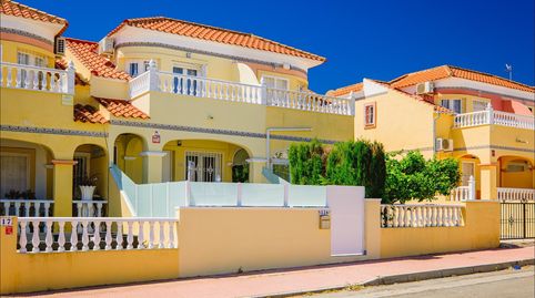 Foto 2 de Casa adosada en venta en Villamartín - Las Filipinas, Orihuela