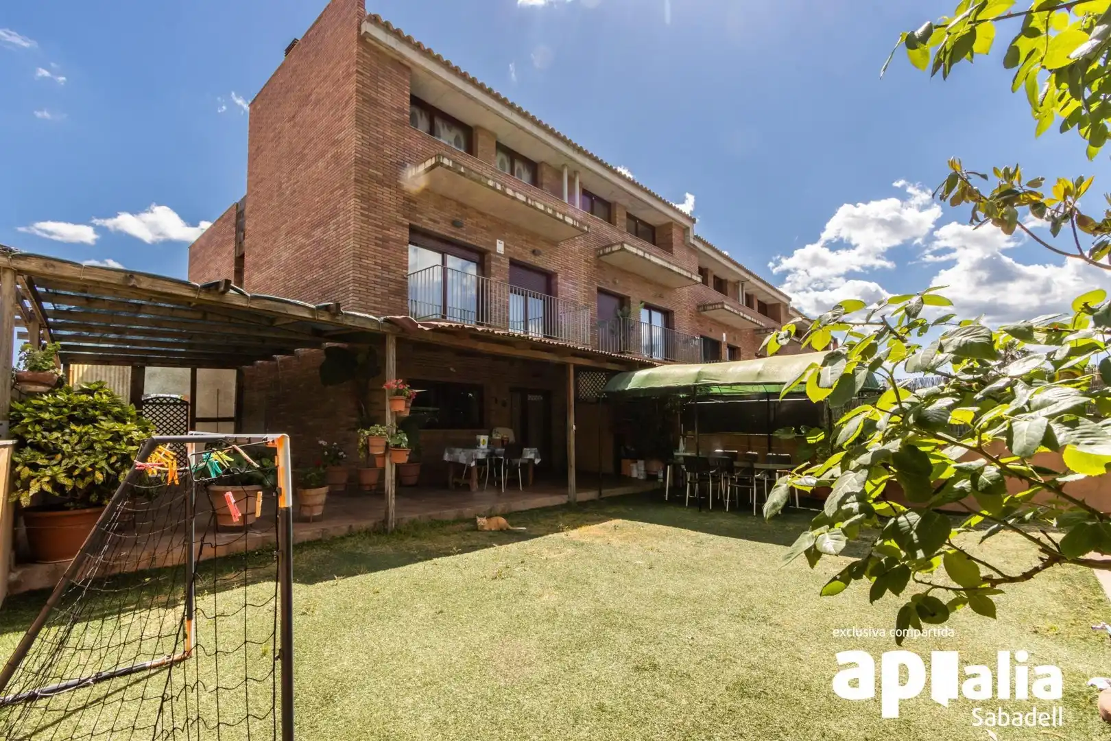 Terrassa de Casa o xalet en venda en Castellar del Vallès amb Aire condicionat, Calefacció i Jardí privat
