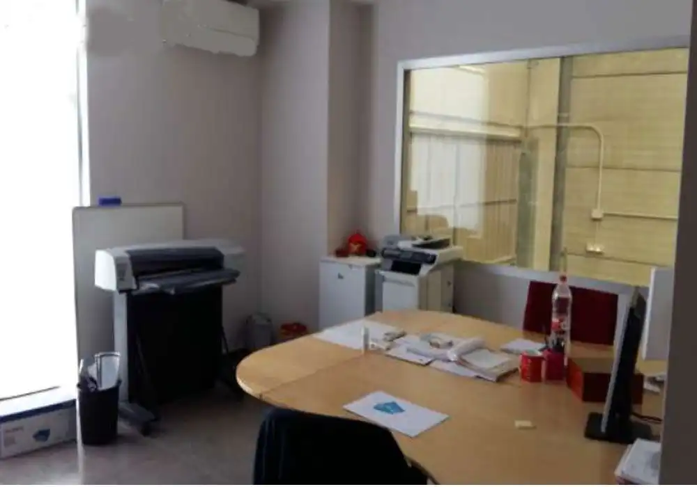 Nave industrial en venta en La Pobla de Vallbona
